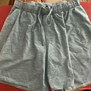 Men’s small lululemon shorts